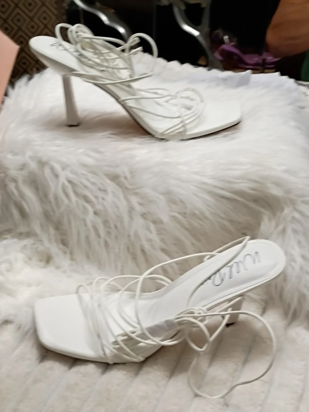 New Wild Pair Eross White Heeled Lace Up Strappy High Heel Sandals 10.5